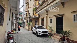 bán nhà lô góc lạc long quân ngõ 445 diện tích 35 m2 giá 7.4 tỷ