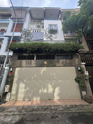 siêu đẹp- phân lô khúc thừa dụ- 3 ô tô tránh-100m ra cv cầu giấy- mt lý tưởng 6m- 110m2- 46.3 tỷ