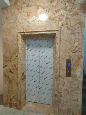 tôi cho thuê nhà lô góc, đẹp, mới, pccc, thang máy, kd, vp, nhà hàng, 251m2 - 9t, chùa láng, 102 tr