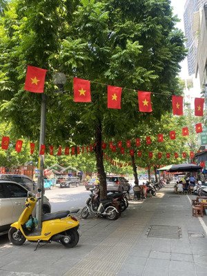 nhà mặt phố khúc thừa dụ- kinh doanh đỉnh, mặt tiền rộng, vỉa hè đá bóng 100m-7tầng-thang máy-mt6m