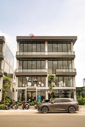 khan hiếm tòa nhà vp mặt tiền ngang 11m phố lý thường kiệt p15 q11- 230m2- hđt 120tr/th chỉ 42.9 tỷ