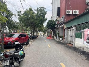 bán nhà lô góc ngõ ô tô - tiện ích gần phố - gần công viên, sân gold, khu dl sinh thái garden,...