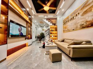 sốc! phố xã đàn, mặt ngõ nông, gần phố, 2 mặt ngõ, cách ô tô 5m, dt 45m*4t