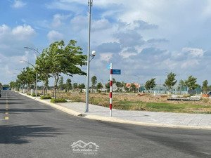 lô đất nằm đối diện kcn giang điền-giá chỉ 11tr/m2,dân cư hiện hữu gần chợ-sổ sẵn, hỗ trợ bank 70%