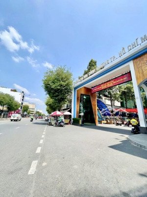 bán nha đối diện eon tân phú 70 m² 3 pn chỉ 6 tỷ hẻm oto