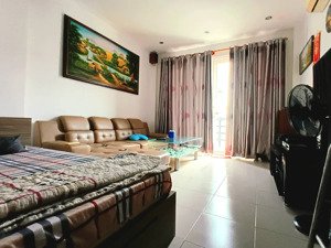 bán nhà dòng tiền 300 triệu/năm đường lý thái tổ, phường 10, quận 10.