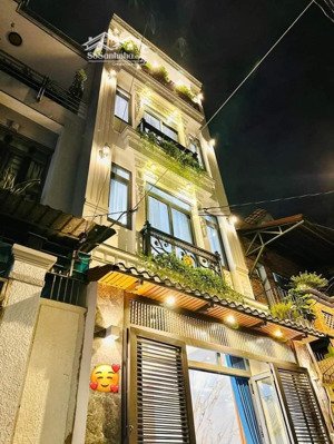 bán gấp nhà hẻm ôtô 63m2 5ty2 nguyễn thái bình,p. 12, quận tân bình. đã có sổ mua bán sang tên ngay