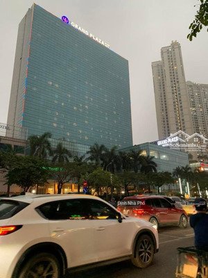 (71m2 mặt tiền 5.2m) bán tòa 8 tầng hầm phố trần duy hưung - vị trí ngã tư đẹp đắc địa - kd sầm uất