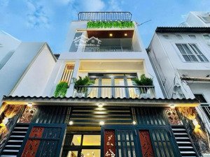 lướt dạo gặp được căn nhà đẹp chính chủ cần bán gấp nhà bắc hải -quận 10 do kẹt vốn.