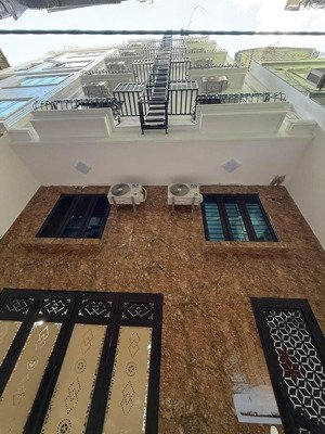 siêu phẩm dòng tiền mỹ đình - tòa 8 tầng 135m2, 42 phòng - oto qua nhà doanh thu 2 tỷ/năm