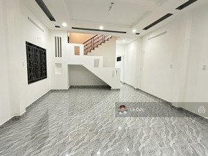 cần cho thuê căn nhà mặt tiền đường nguyễn thị sáu, thạnh lộc, q12 ( ngay cao đẳng điện lực )