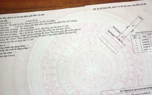 cắt lỗ 200tr giá 1 tỷ 1 bán gấp đất rộng 6x25=152m2 thổ cư thị trấn củ chi, sổ hồng riêng, gần chợ