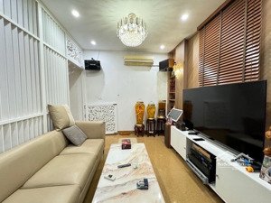 siêu hiếm! thái thịnh 35m, 9 tỷ, lô góc, nhà dân xây, ngõ nông, vài bước ra ô tô