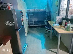 cho thuê phòng 4tr, full nội thất gần vạn phúc