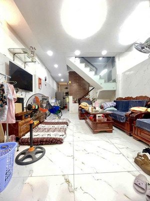 sở hữu ngay nhà nở hậu đẹp phong thuỷ_ hơn 80m2 phạm văn hai, tân bình _ chưa đến 2 tỷ!!! shr