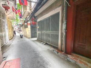 Bán nhà phố Hạ Đình, Thanh Xuân, nhà đẹp ở luôn, ngõ thông, gần phố