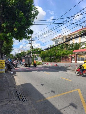 mặt tiền nguyễn văn quá đông hưng thuận quận 12 giá rẻ 77.8 tỷ diện tích 1000m2 ( 15 x 70 )