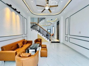 hẻm ô tô 1/ nguyễn văn nghi- 4 tầng xây mới.gần đh công nghiệp