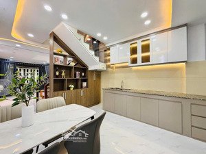 bán gấp nhà riêng tại lê văn sỹ, p13, phú nhuận, dt 60m2, giá 4 tỷ 950 tr, sổ hồng riêng chính chủ