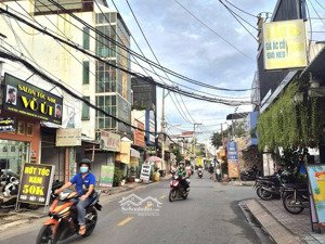 bán nhà 2 mặt tiền đường hà đặc phường trung mỹ tây q12 dt:4.05mx26m cấp 4 đang cho thuê 15tr/tháng