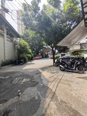 bán đất tặng nhà dòng tiền - cơ hội có 102 - nhanh tay kẻo lỡ - lô góc 3 thoáng - 138m2