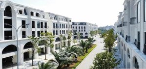 bán shophouse trục đại lộ thịnh vượng dự án hinode royal park. dt 135m2 giá 36 tỷ. lh: 
