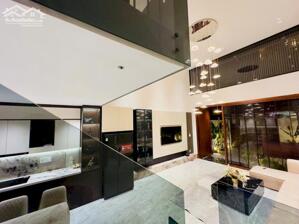 Bán nhà 3 tầng FULL nội thất Mới đẹp Mặt tiền Đường 7m5 Bùi Công Trừng khu đô thị Hoà Xuân