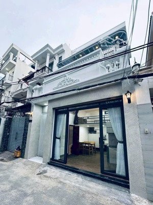 căn hộ dịch vụ 3 tầng 17pn 128m2 đang thu về 80tr/th. bán nhỉnh 15 tỷ