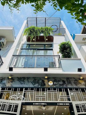 bán gấp nhà sát mặt tiền đường phổ quang,p2,tân bình dt 56m2/giá 3.2 tỷ khu an ninh tốt,dân trí cao