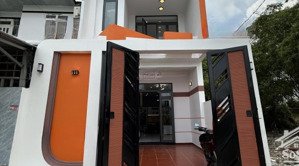 bán gấp nhà đinh đức thiện, bình chánh, gần chợ, tiện ích đầy đủ 85m2