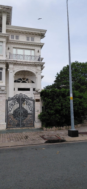 bán nhà hẻm xe hơi tránh nhau huỳnh tấn phát, phú thuận ,quận 7, dt: 88 m2 ,giá 15 tỷ.