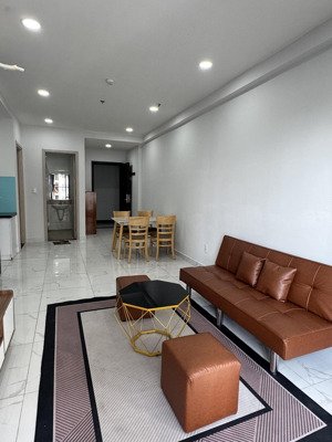 cho thuê căn hộ charm city 70m2 full nội thất, nhà mới view hồ bơi tầng cao thoáng mát, ở ngay