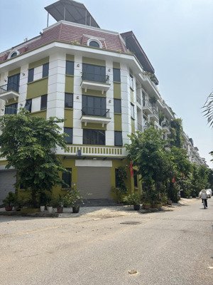 duy nhất lô góc siêu đẹp phú lương 80m²/ 5t-thang máy-mặt đường lớn kinh doanh đỉnh,giá 21,x tỷ