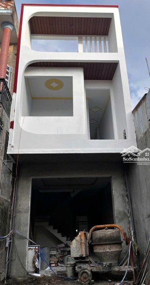 bán nhà đông hòa, dĩ an. nhà xây mới 100%, giá 4ty250, 76m2, sổ hồng riêng. có sân ô tô