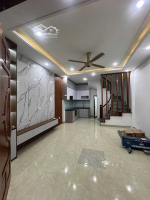 bán nr tại mậu lương, 5,5 tỷ, 41m2, 3pn + 4wc, nội thất đầy đủ, giá tốt chỉ với