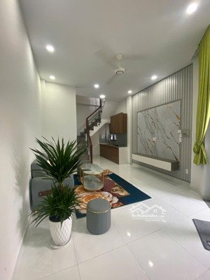 bán nhà đẹp đông hưng thuận full nội thất 79m2 giá chỉ 4 tỷ