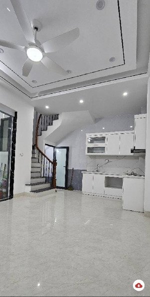 trung tâm đống đa - ngõ thông ô đồng lầm - sát hồ ba mẫu - 5 tầng nhà mới sang sịn mịn - 2 thoáng