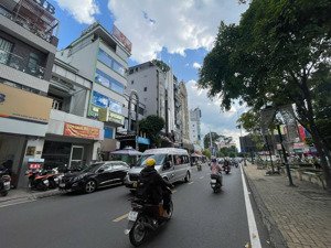 giảm sốc 36% bán nhà mặt tiền phạm viết chánh, quận 1 giá chỉ còn nhỉnh 22 tỷ - 350 triệu/m2