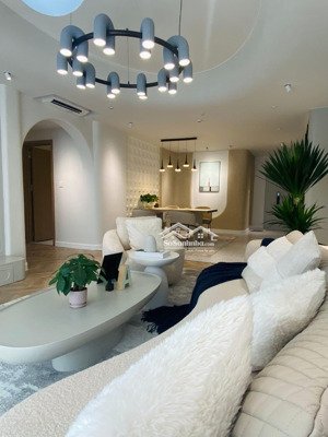 chủ kẹt tiền bán căn hộ saigon south giáp phú mỹ hưng nhà mới 100% 2pn 2wc giá tốt nhất thị trường