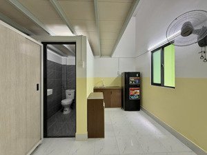 căn duplex cửa sổ mới 100% nằm ngay giáp quận 10