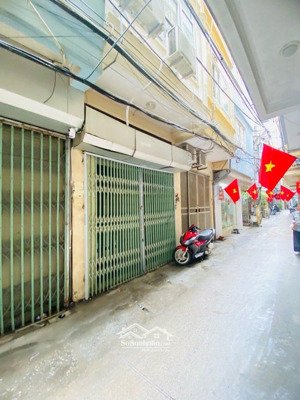 bán nhà xuân đỉnh 35m2*5t, lô góc, thang máy, ngõ to rộng, cách phố 30m, nhà mới 8.5 tỷ