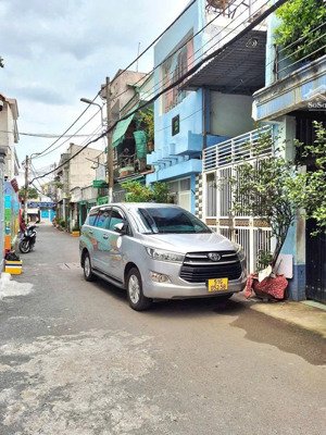 nhà 3 tầng/ 3 pn- hxh đỗ cửa lâm văn bền- ngay cư xá ngân hàng- 4o m2- sân rộng- hỗ trợ vay ng hàng