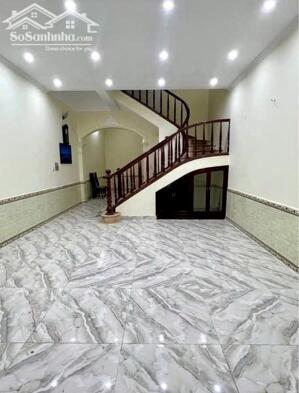 Cho thuê ngõ ô tô kinh doanh, vp Trung Kính, Cầu Giấy, 70m2, 4 tầng, 31 triệu