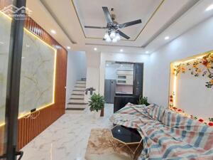 Bán nhà phố Kim Ngưu chỉ 7.5 tỷ 46m2, 4 tầng đẹp ở ngay mặt tền 4.1m hiếm Hai Bà Trưng