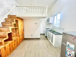 CHO THUÊ CĂN HỘ MINI - GÁC LỬNG CỬA SỔ THOÁNG MÁT - ngay NHÀ GA T3 , TÂN BÌNH