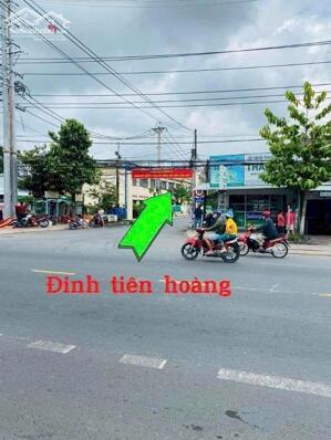 BÁN NHÀ MẶT TIỀN ĐƯỜNG ĐINH TIÊN HOÀNG TRỤC CHÍNH VÀO KHU VƯỢT LŨ PHƯỜNG 8 VĨNH LONG