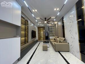 Nhà Phố Tây Hồ - Thiết Kế Đẳng Cấp - Thang Máy - 7 tầng - nhỉnh 12 tỷ.