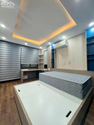 Nhà ngõ 622 Minh Khai, 48m2 x 5T thang máy, MT 4.5m, giá 13.8 tỷ có TL, 0985868893