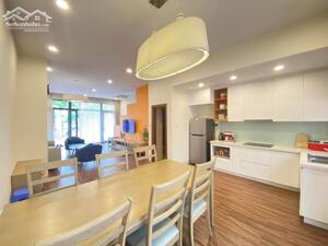 Chính chủ Bán Căn Liền Kề 3,5 Tầng 99m2 Ven Biển tại trung tâm du Lịch Bãi Cháy, Hạ Long.