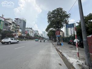 Bán nhà phố Trần Duy Hưng, Cầu Giấy, 50m ra phố, Lô góc, Thang máy nhập, Nội thất xịn, Ngõ thông, Kinh doanh, 49m2, Chỉ 1x tỷ